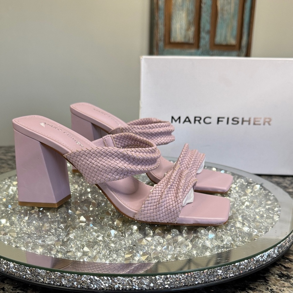 Marc Fisher Women's lavender purple Block Heel Sandals NEW 8.5